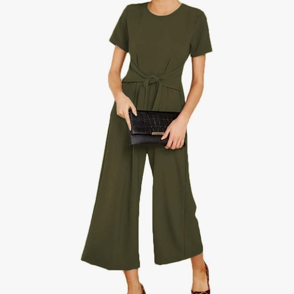 QEARAL olive green short sleeves wide leg lightweight jumpsuit‎ Sz L - Picture 1 of 9